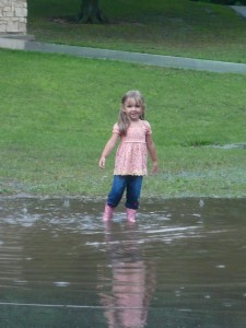 Sandy 10 Playing the puddles