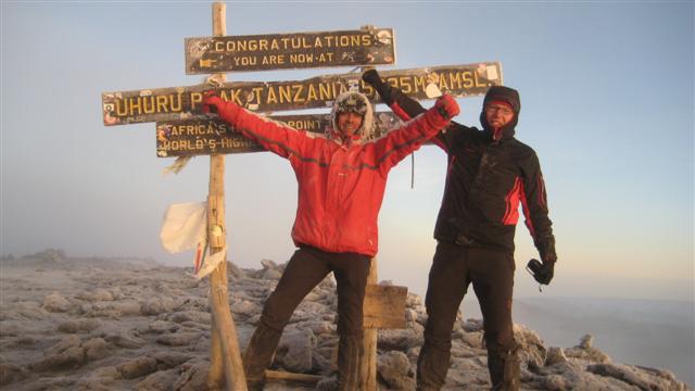 Geocaching with Friends = Better