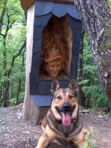 A geo-dog with Schinderhannes. Photo by geocacher Glaubensbruder