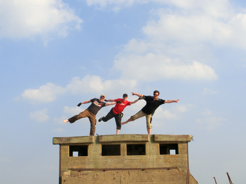 Choreographed happy dances on top of the bridge. Photo by geocacher HeideParkSoltau