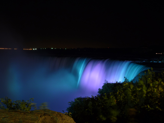 The falls are even beautiful at night. Photo by geocacher Chod