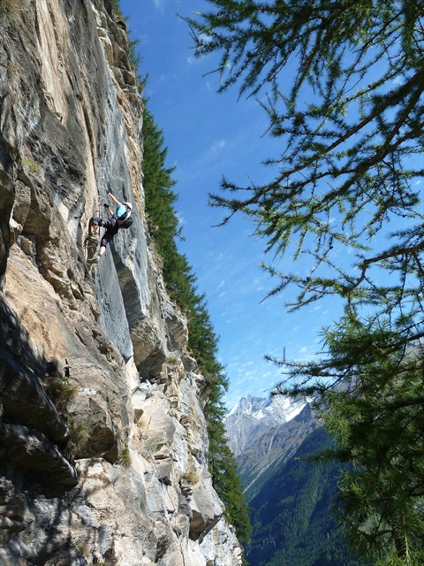 On the way up! Photo by geocacher framesmasher