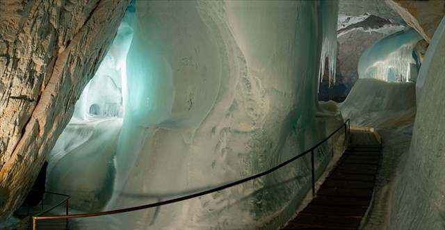 Don't forget to bring a jacket. Photo by geocacher boro0470