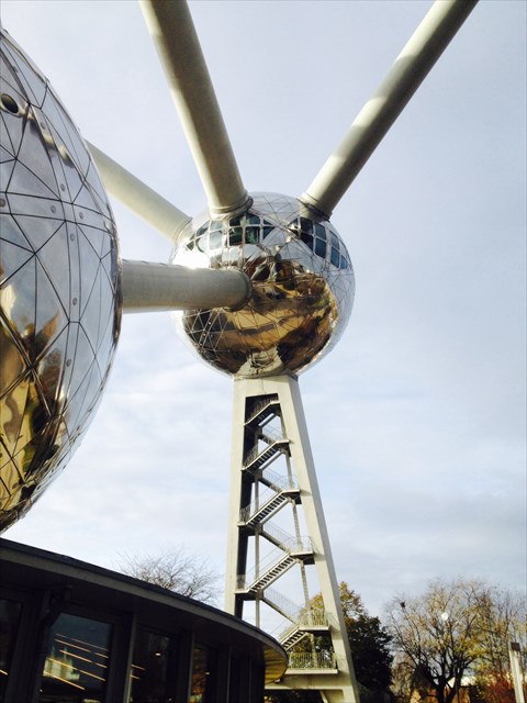 Ooohhh, shiny! Try not to get distracted. Photo by Zarnould's 62