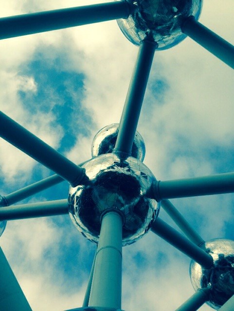 Close up view of the atom. Photo by geocacher ParoHB 