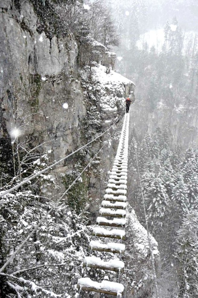 Has the geocache been found since snow has fallen?