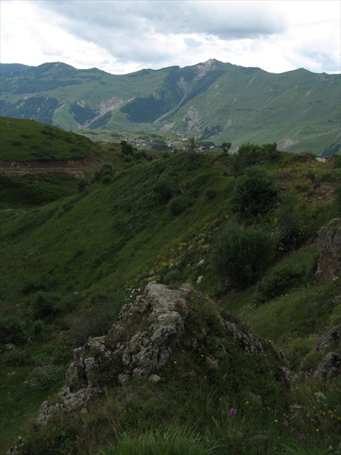 Even in summer, this geocache provides beautiful views. Photo by geocacher Vikani