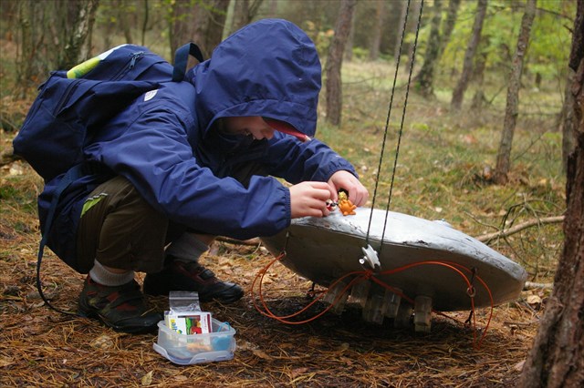 I'm not sure how this UFO would even abduct a human. Photo by geocacher Hrejsi