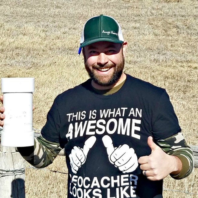 This is what an AWESOME geocacher looks like