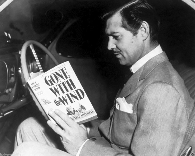 Clark Gable reads Gone with the Wind